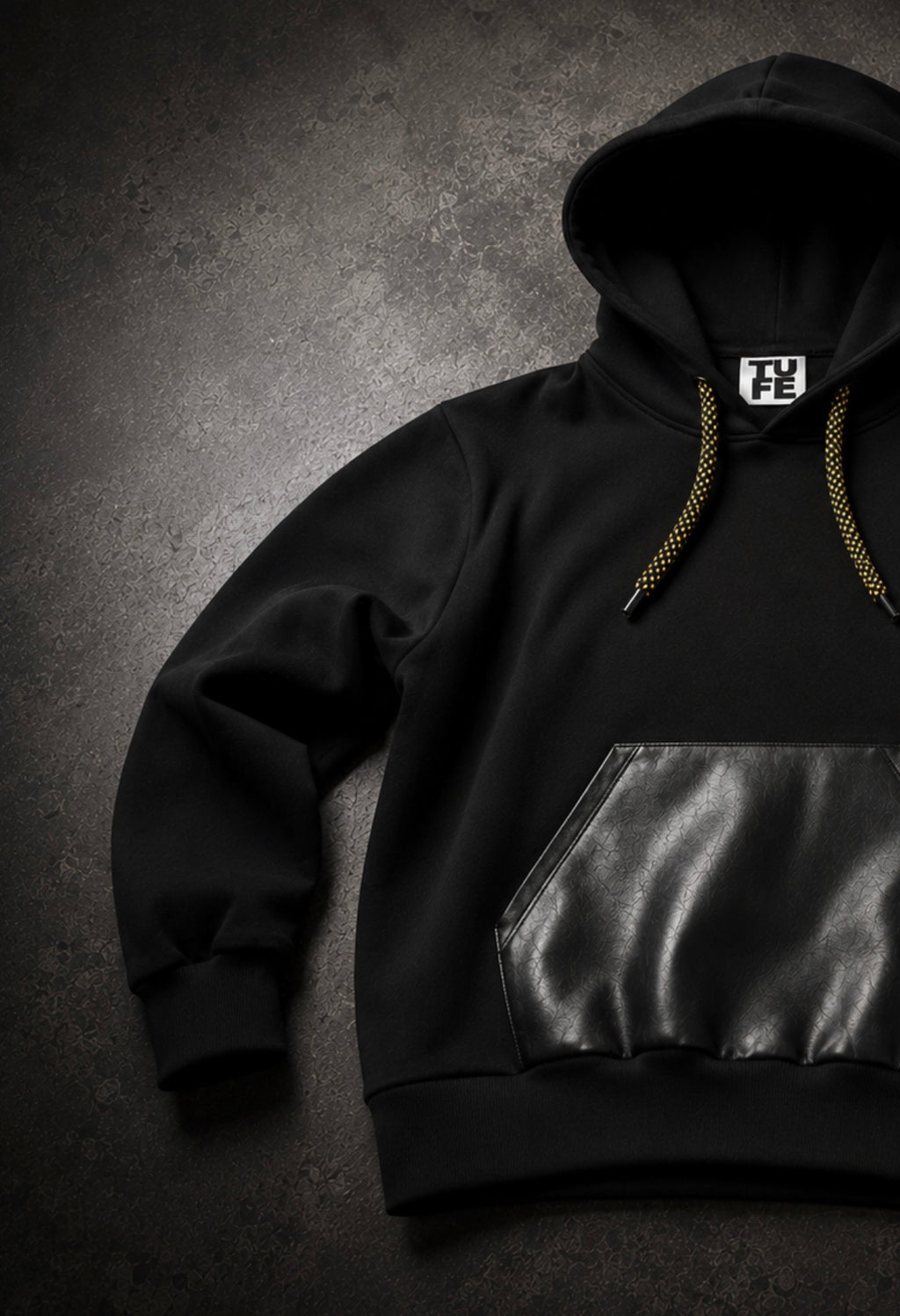 TU FE – Premium Hoodie